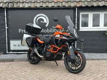 KTM 1090 Adventure (2017) — foto 1