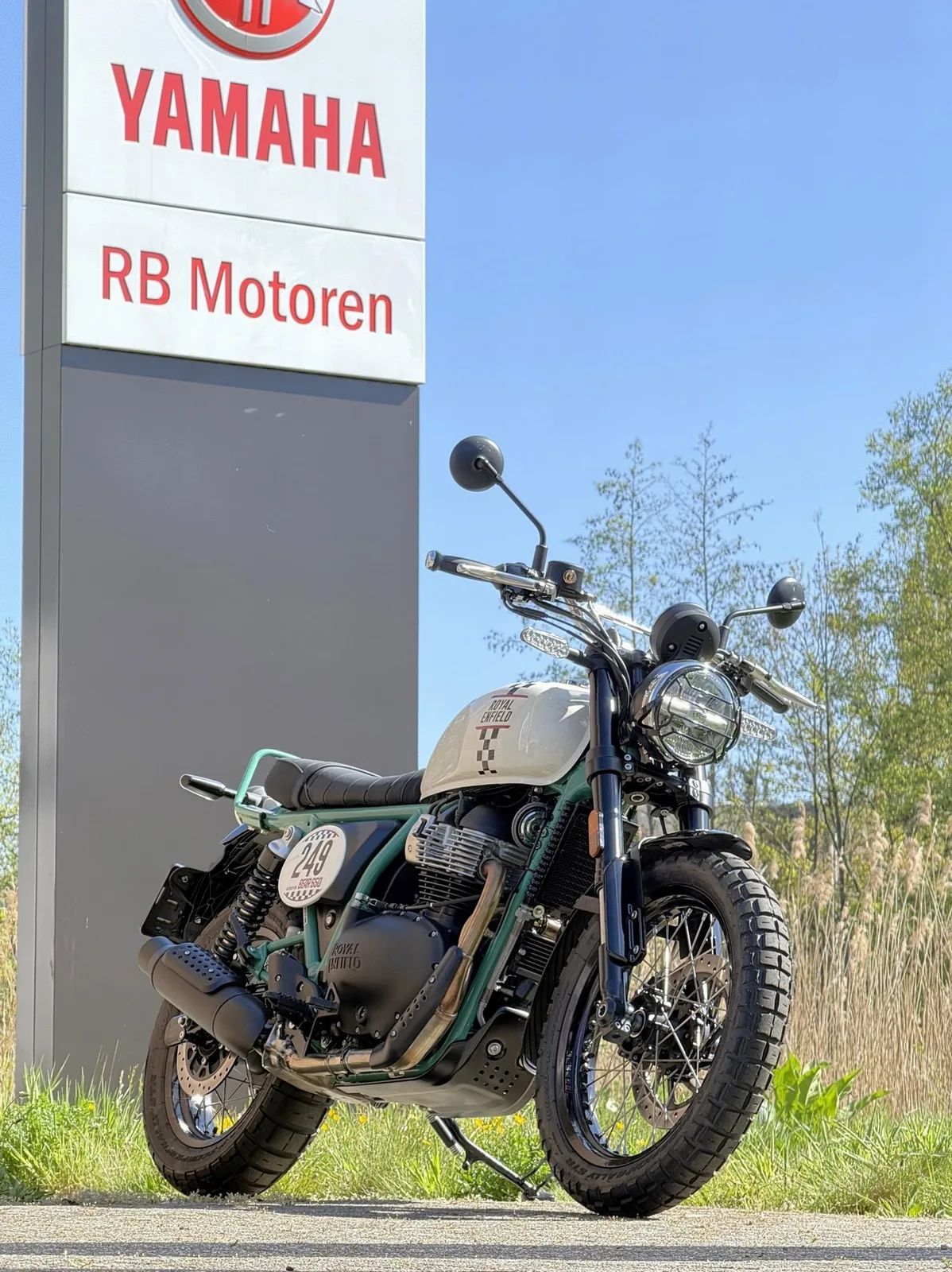 Royal Enfield Bear 650 (2025) — foto 1