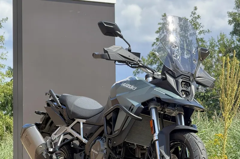 Suzuki DL800 (2023)