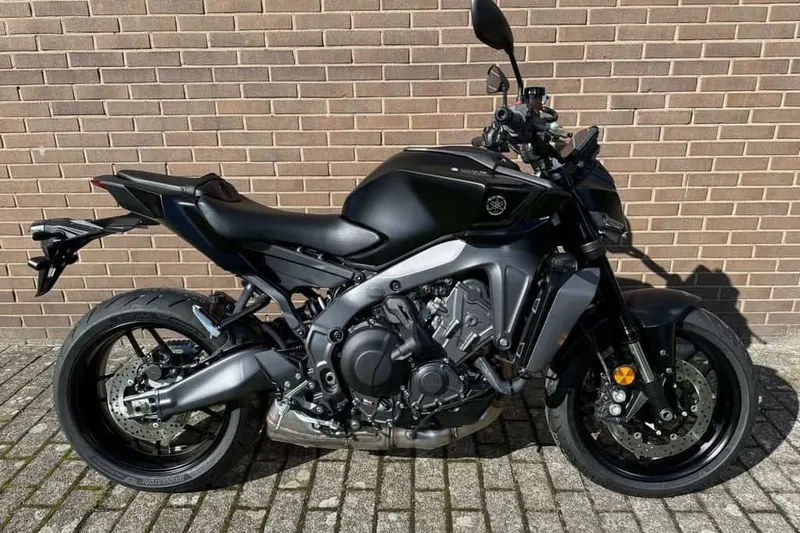 Yamaha MT-09 Y-AMT (2024)