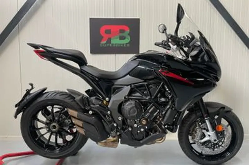 MV AGUSTA TURISMO VELOCE 800 (2026)