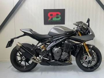 TRIUMPH Speed Triple 1200 RR Breitling Edition (2024) — foto 1