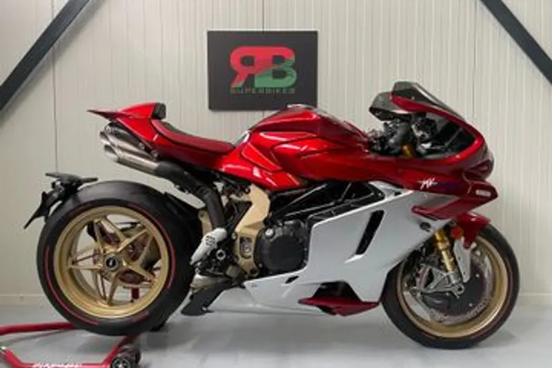 MV AGUSTA SUPERVELOCE 1000 ORO (2024)