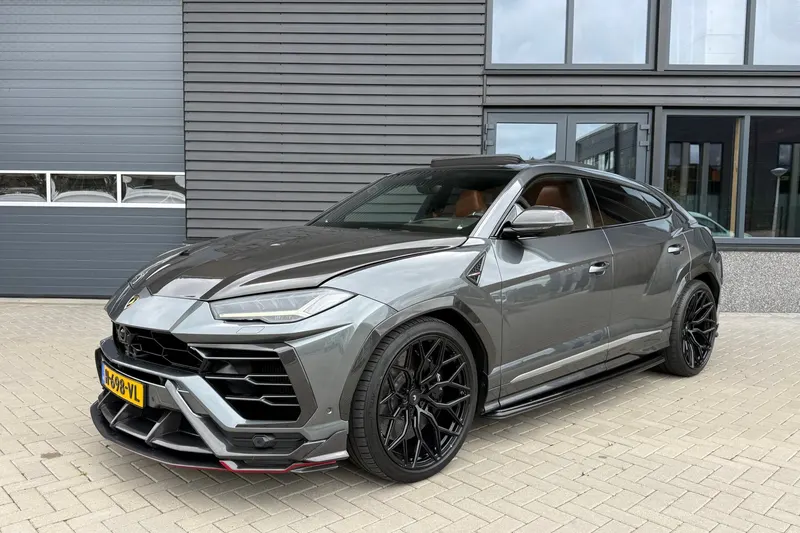 Lamborghini Urus (2018)