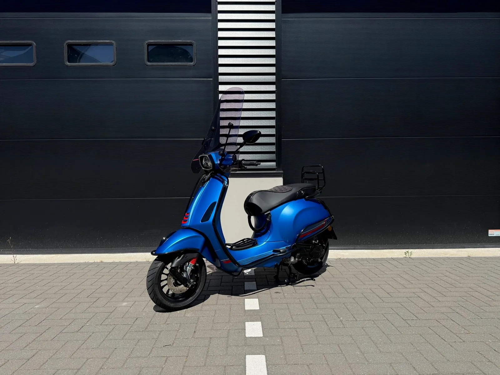 Vespa Bromscooter Sprint 50 (2023) — foto 1