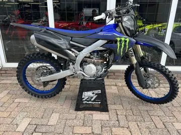 Yamaha YZ 250 F (2023) — foto 1