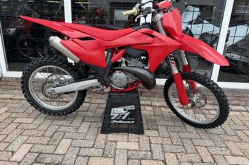 GasGas MC 300 (2025)