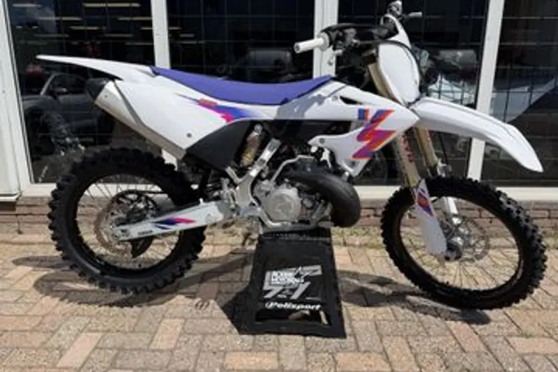 Yamaha YZ 250 (2024)