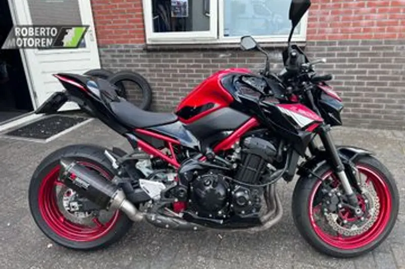 Kawasaki Z900 (2024)