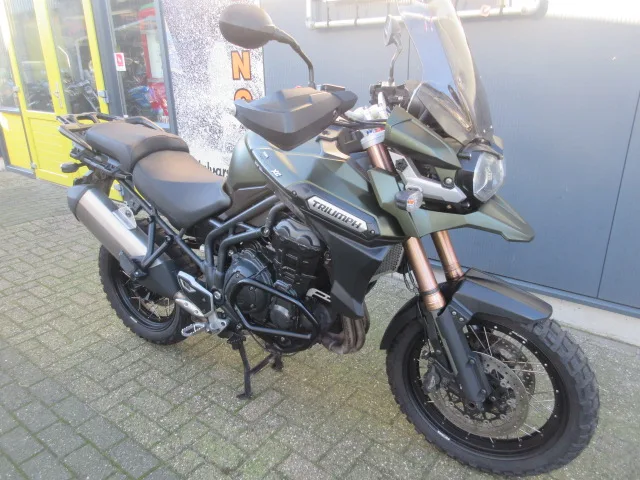 Triumph Tiger 1200 Explorer (2013) — foto 1