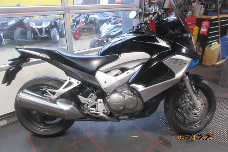 Honda VFR 800 X Crossrunner (2011)