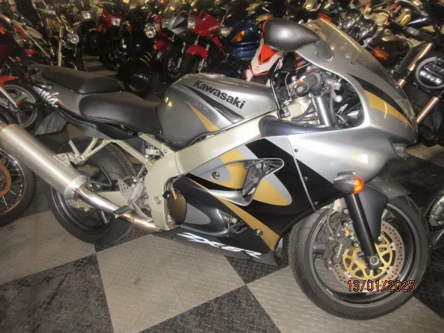 Kawasaki ZX-6R (1999) — foto 1