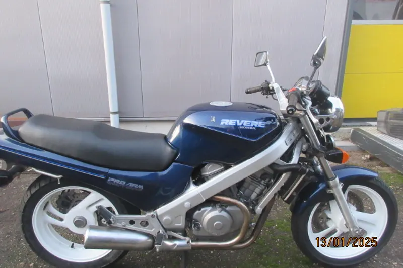 Honda NTV 650 Revere (1991)