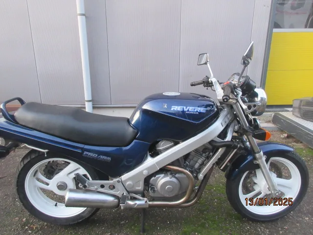 Honda NTV 650 Revere (1991) — foto 1