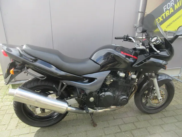 Kawasaki ZR 7S (2001) — foto 1