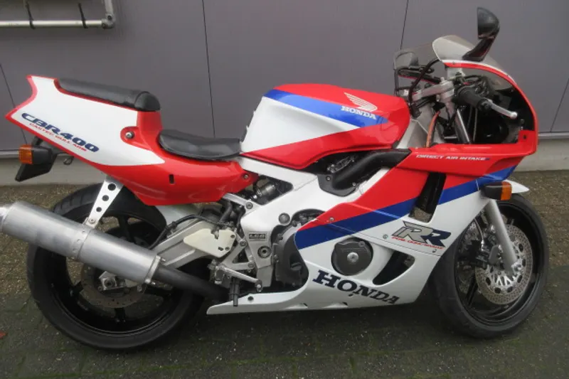 Honda CBR 400RR (1991)