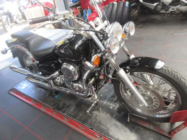 Yamaha XVS650 A (1997) — foto 1