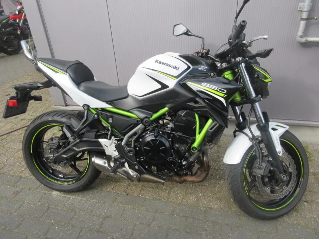Kawasaki Z650 (2022) — foto 1