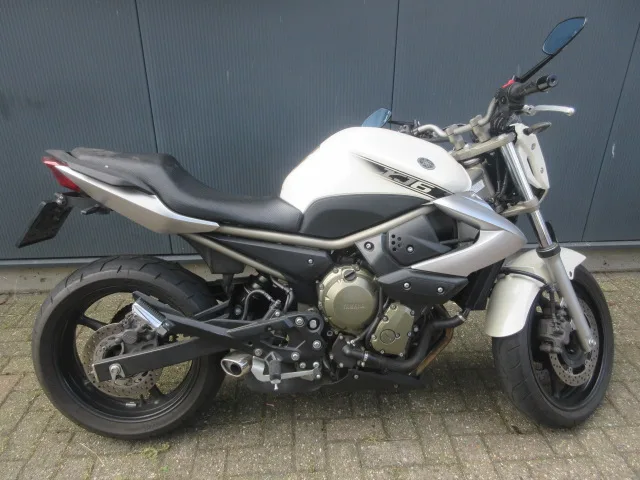Yamaha XJ6 (1995) — foto 1