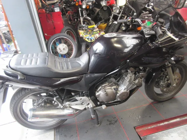 Yamaha XJ 600 Diversion (1999) — foto 1