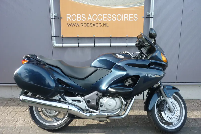 Honda NT 650 Deauville (2004)
