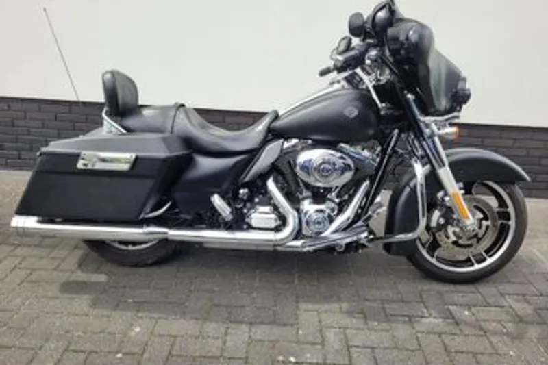 Harley-Davidson Street Glide (2013)