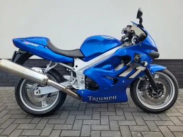 Triumph TT600 (2001) — foto 1