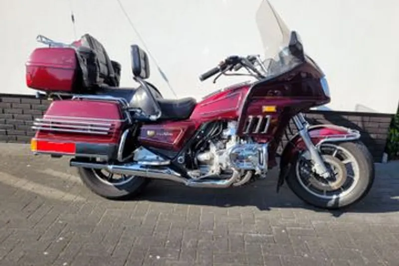 Honda GL 1200 GOLDWING -scherpe (0)