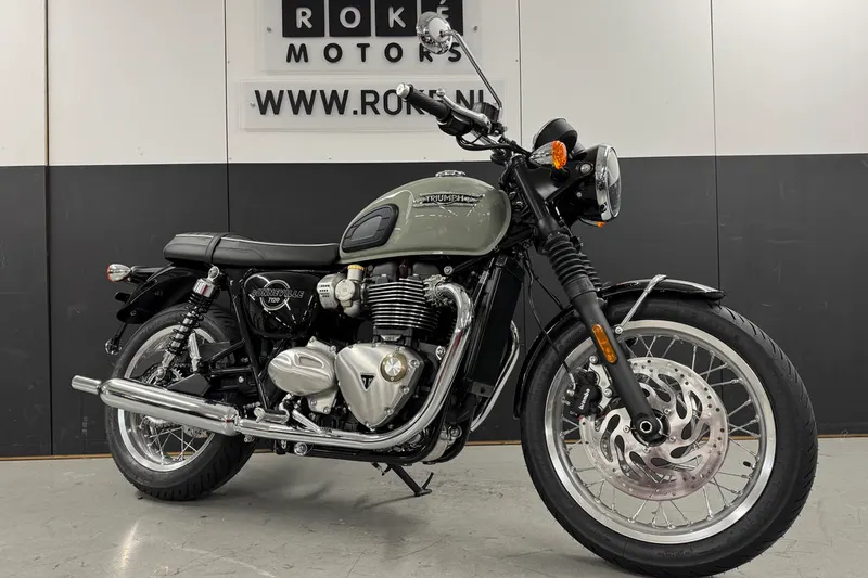 Triumph BONNEVILLE T120 (2026)