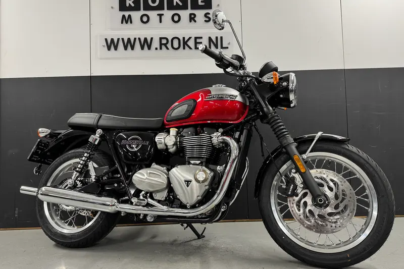 Triumph BONNEVILLE T120 (2026)