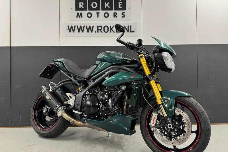 Triumph SPEED TRIPLE 1050 R (2014)