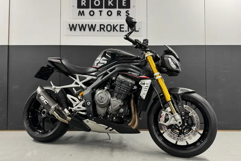 Triumph SPEED TRIPLE 1200 RS (2021)