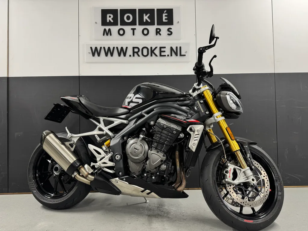 Triumph SPEED TRIPLE 1200 RS (2021) — foto 1