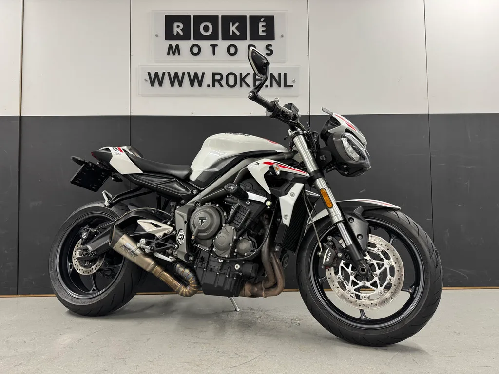 Triumph STREET TRIPLE S A2 (2022) — foto 1