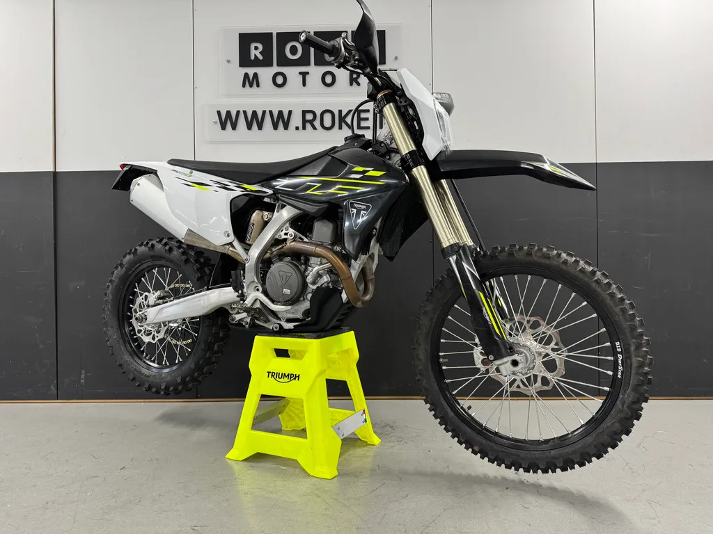 Triumph TF 450 E (2025) — foto 1