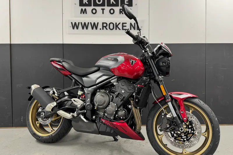 Triumph TRIDENT 800 (2026)