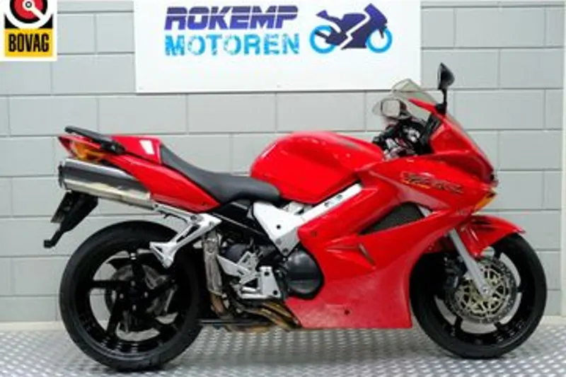 Honda VFR800 (2002)