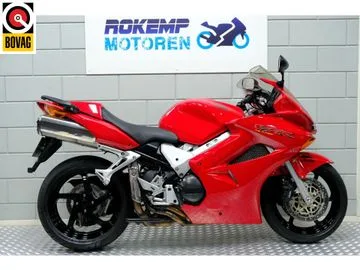 Honda VFR800 (2002) — foto 1