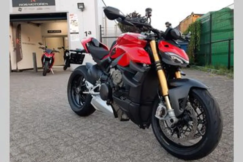 Ducati Streetfighter V4S (2020)