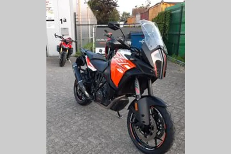 KTM 1290 Super Adventure (2017)
