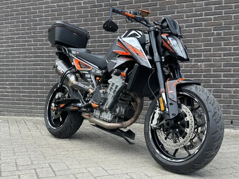 KTM 790 Duke (2023) — foto 1