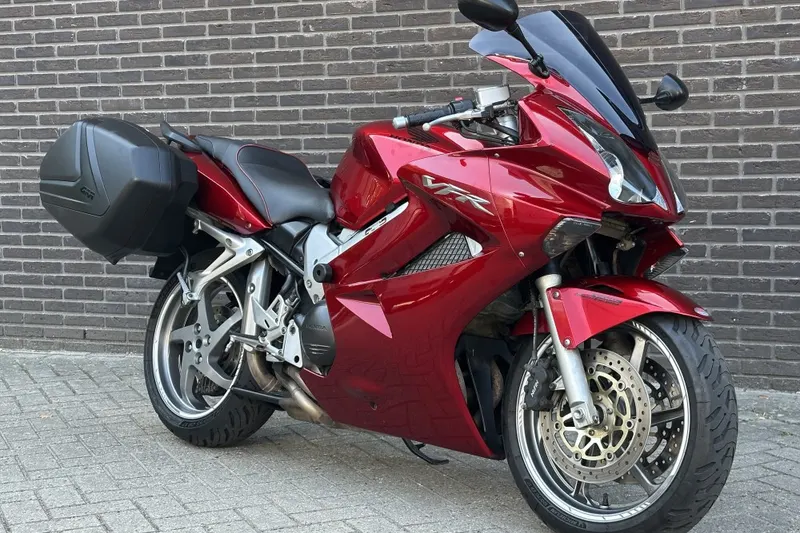 Honda VFR 800 FI (2008)
