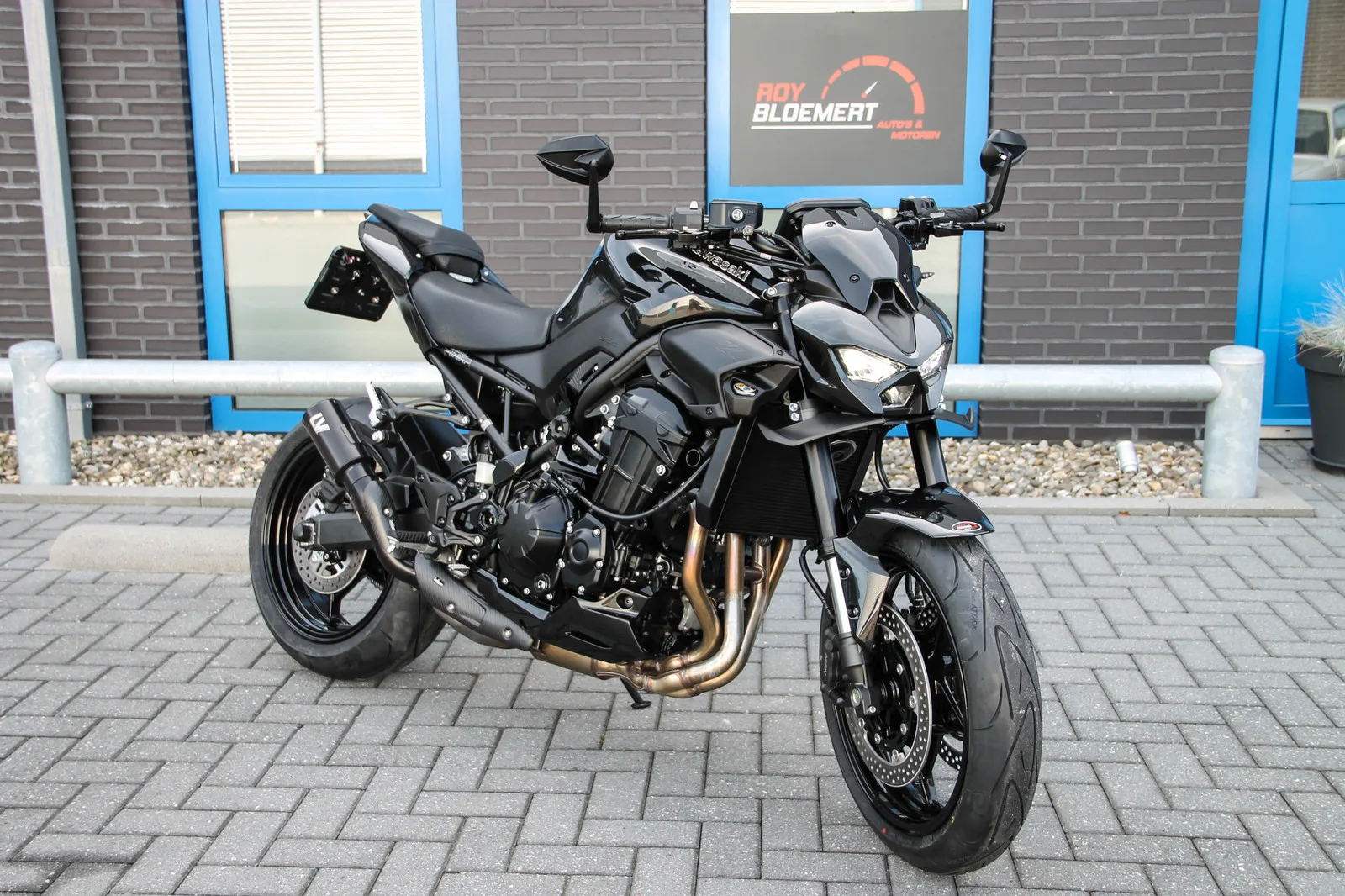 Kawasaki Z900 (2025) — foto 1