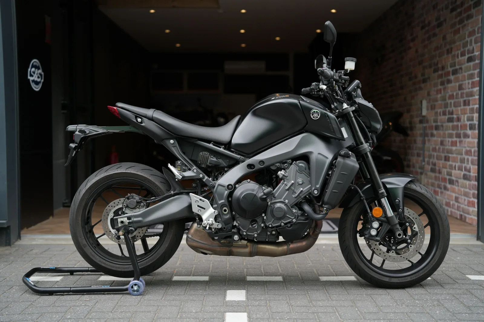 Yamaha MT-09 (2021) — foto 1