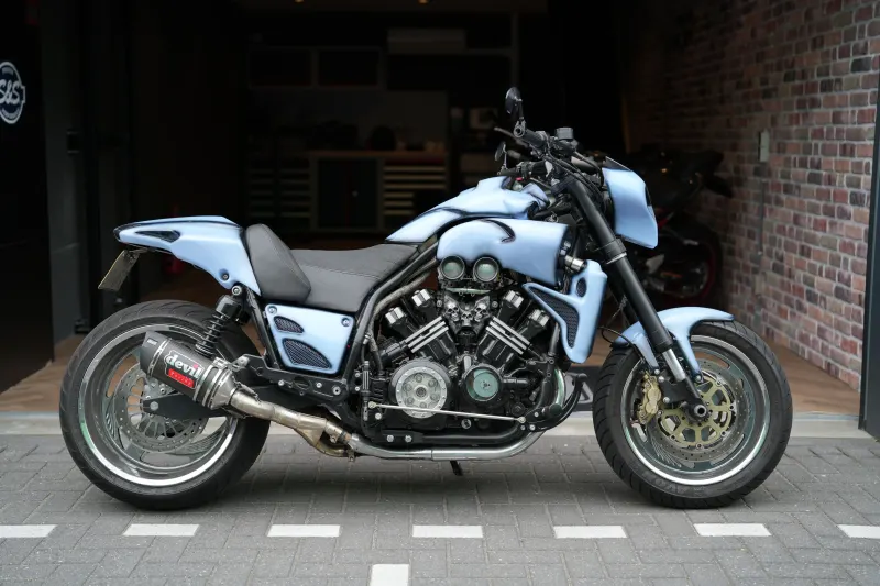 Yamaha Vmax 1200 volledig custom (0)