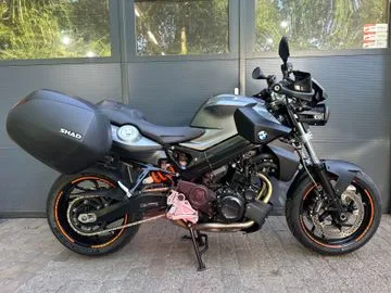 BMW F 800 R (2011) — foto 1