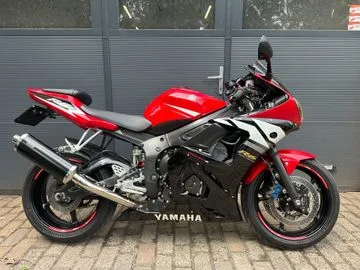 Yamaha YZF-R6 (2003) — foto 1