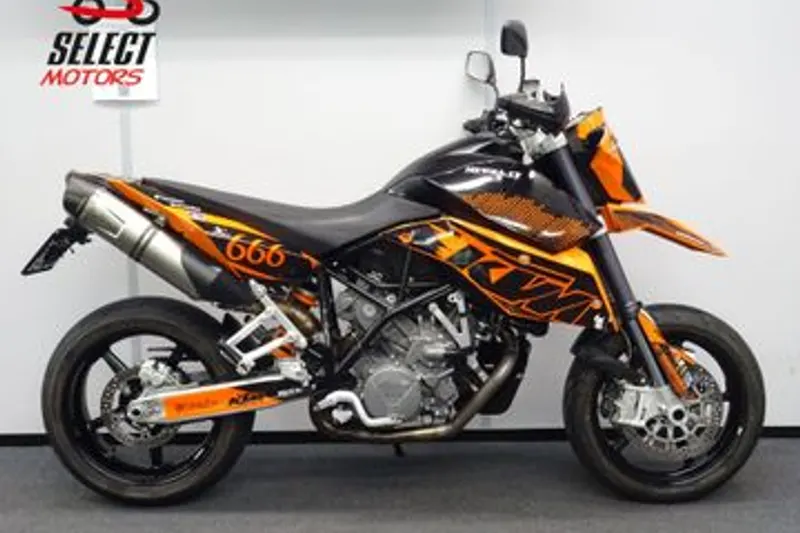 KTM 990 Supermoto (2008)