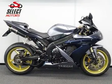 Yamaha YZF-R1 (2009) — foto 1