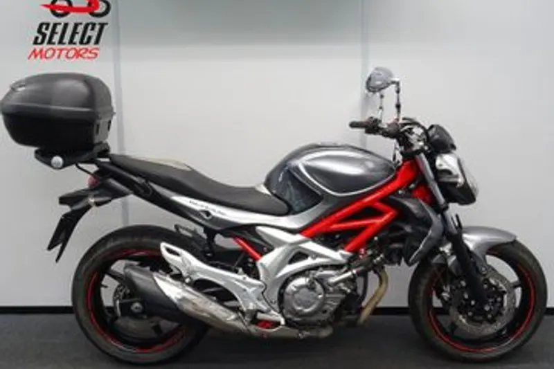 Suzuki SFV 650 Gladius (2011)